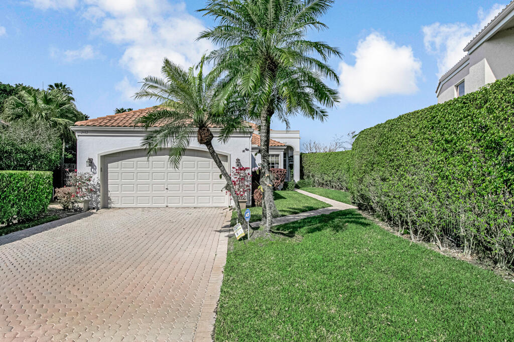 2482 Players Wellington, FL 33414