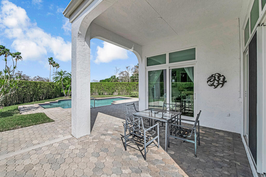 2482 Players Wellington, FL 33414