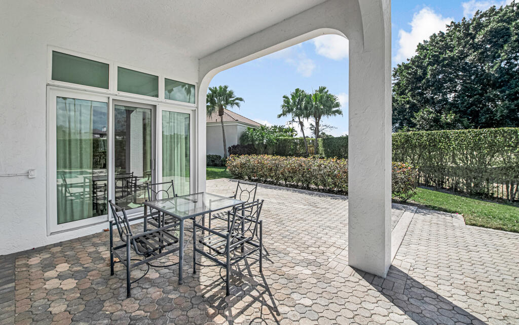 2482 Players Wellington, FL 33414