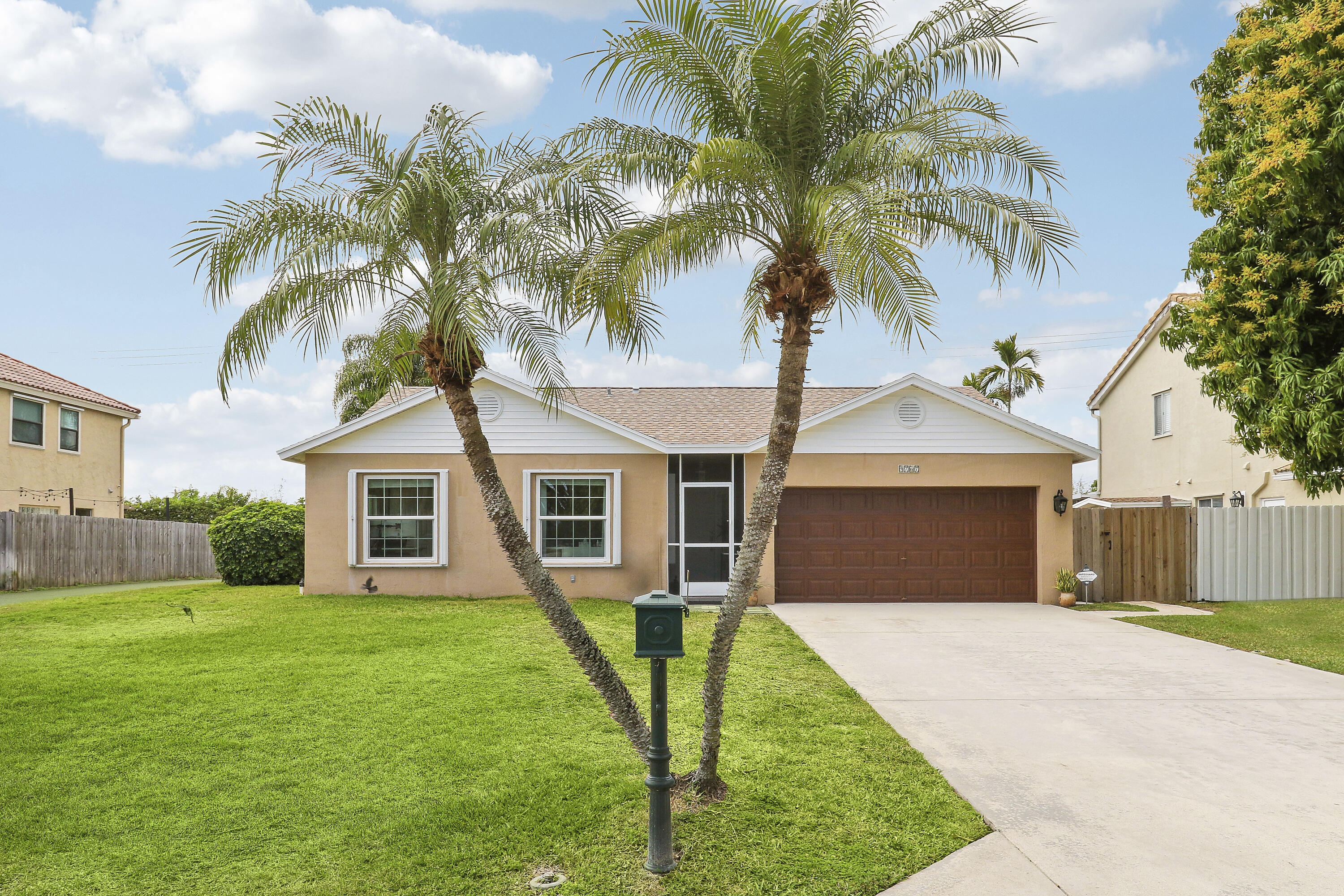 9767 Arbor Meadow Boynton Beach, FL 33437