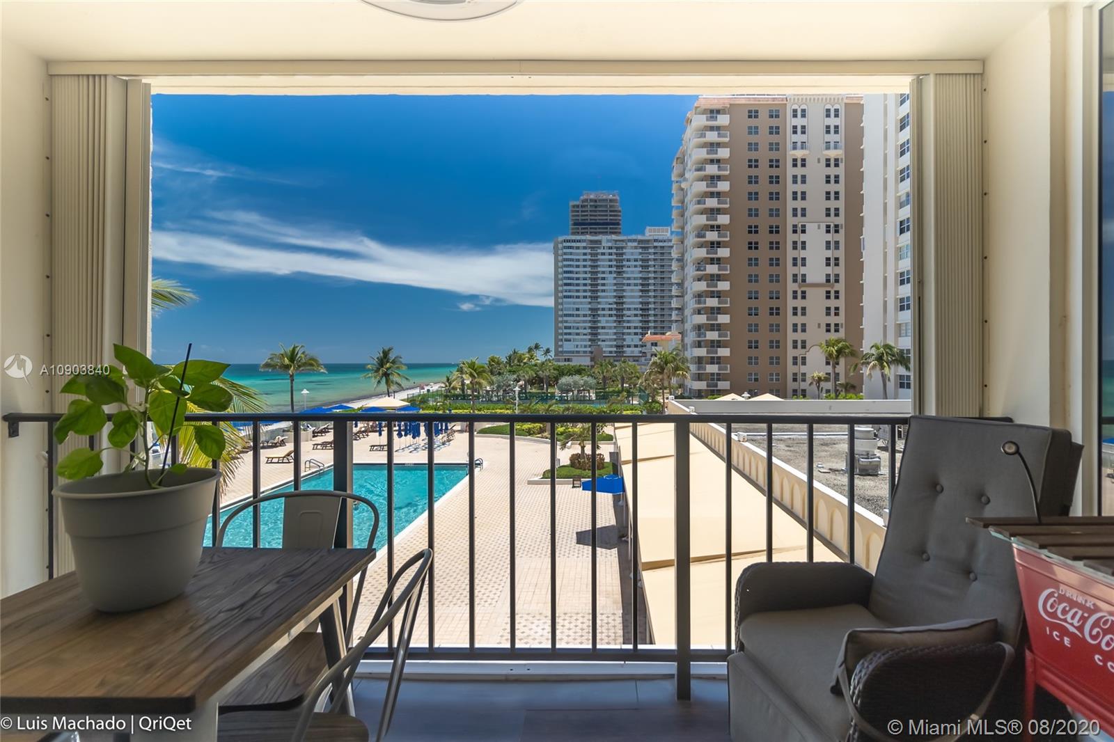 1890 S Ocean Dr #404