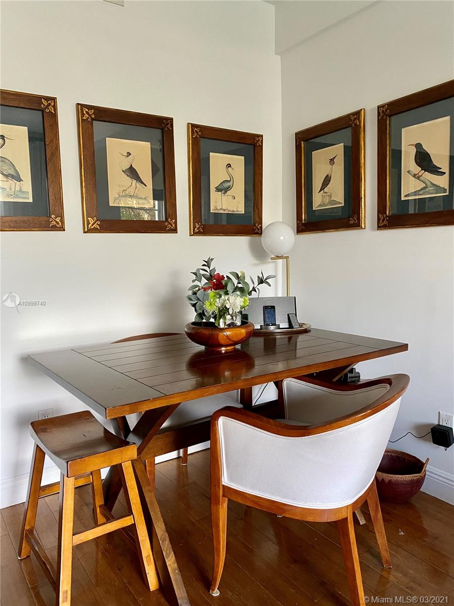 image 4812 Pine Tree Place Cond13