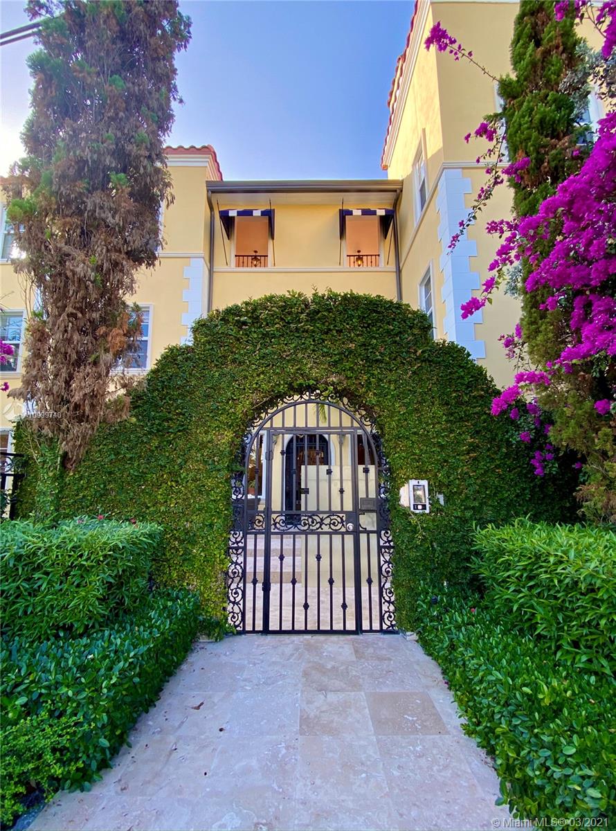 image 4812 Pine Tree Place Cond1