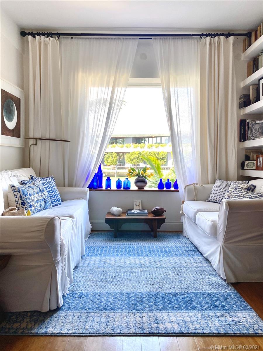 image 4812 Pine Tree Place Cond7