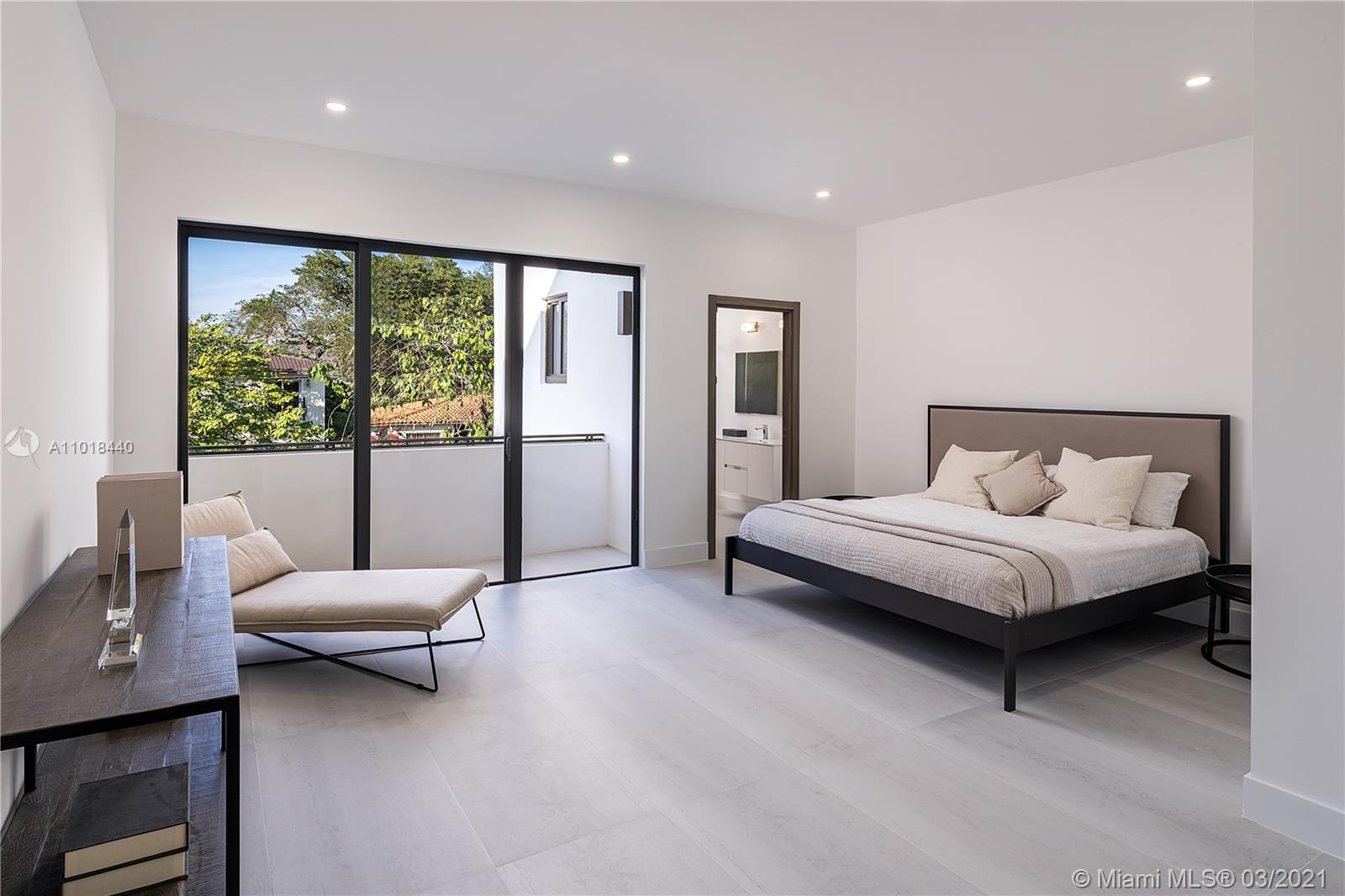 3280 Day Ave #2 Miami, FL 33133