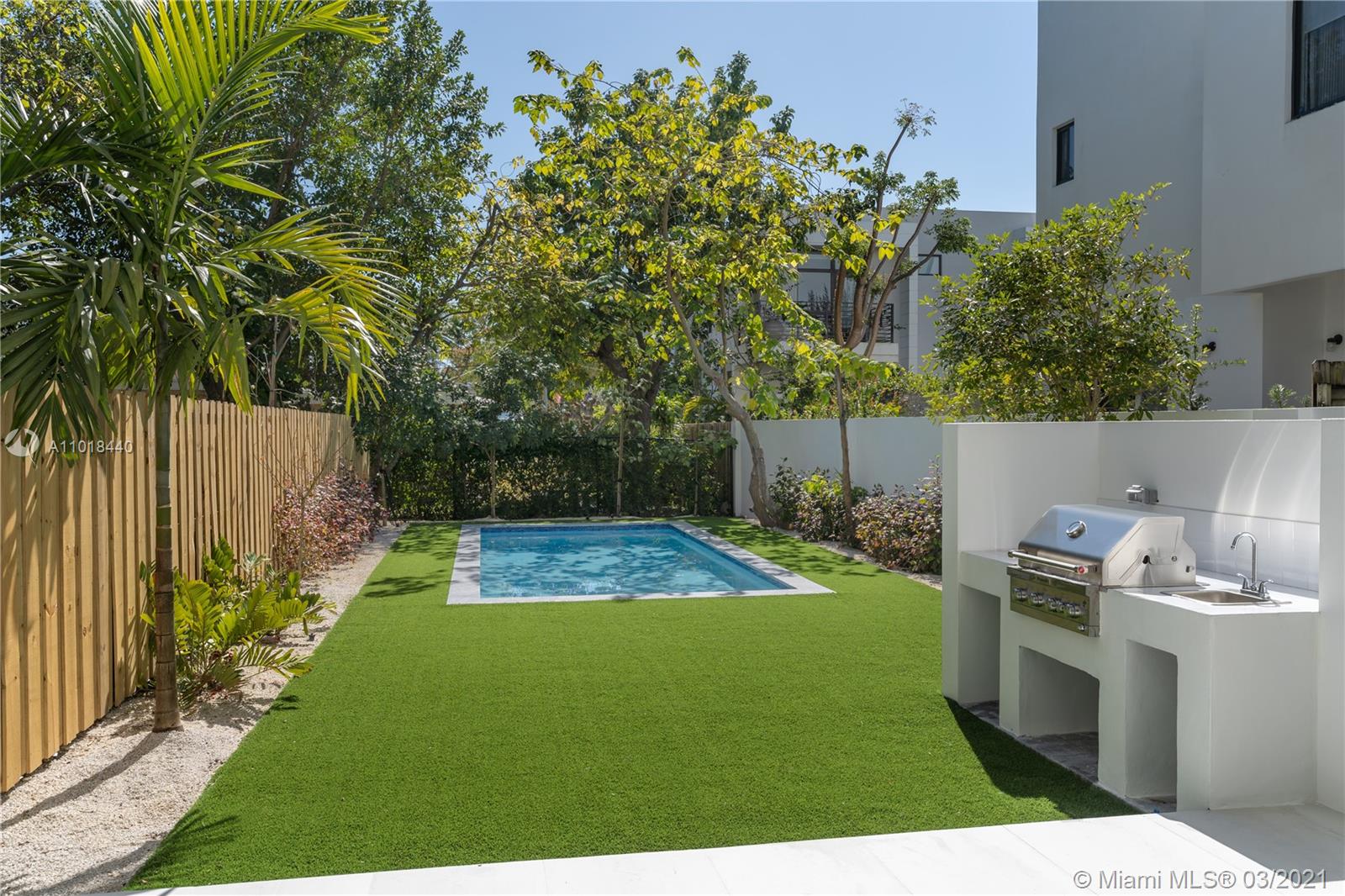 3280 Day Ave #2 Miami, FL 33133