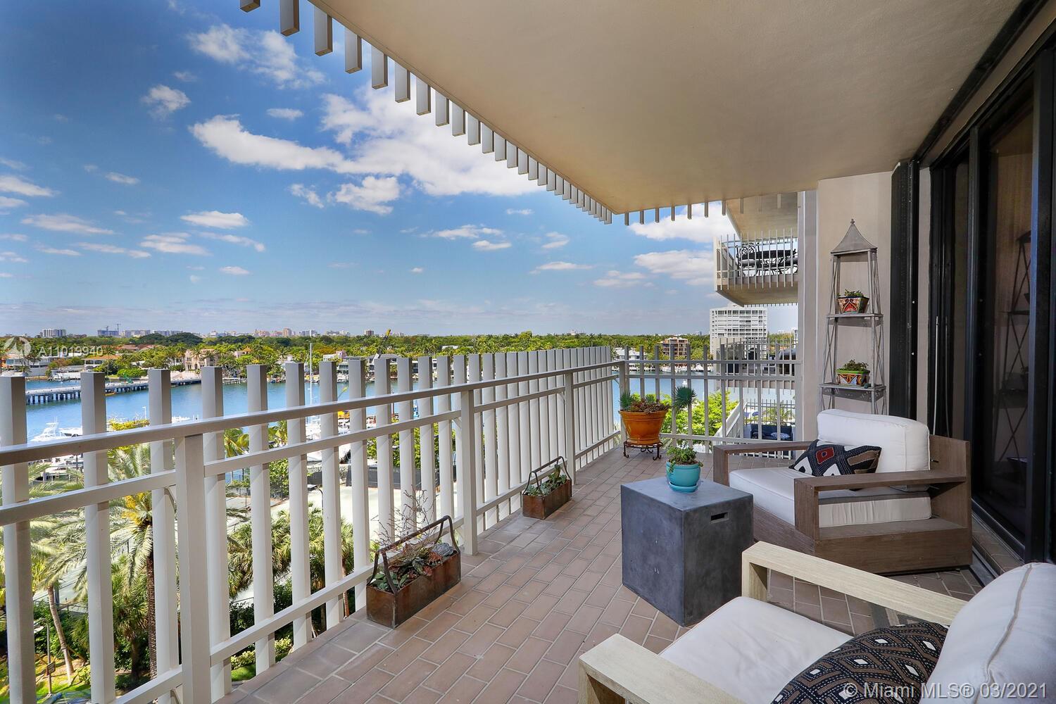 2 Grove Isle Dr #B710 Miami, FL 33133