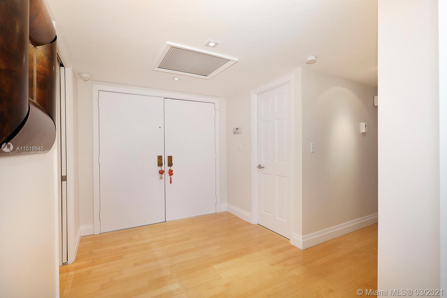 2 Grove Isle Dr #B710 Miami, FL 33133