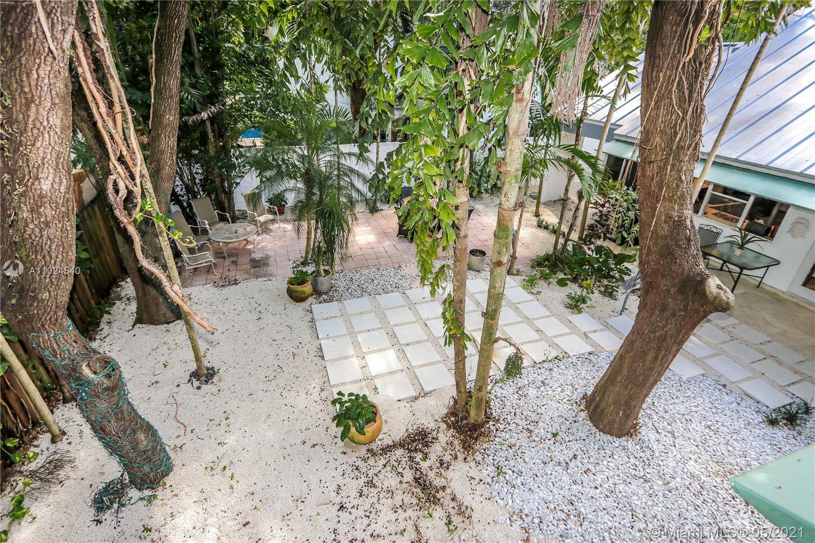 4175 Crawford Ave Miami, FL 33133