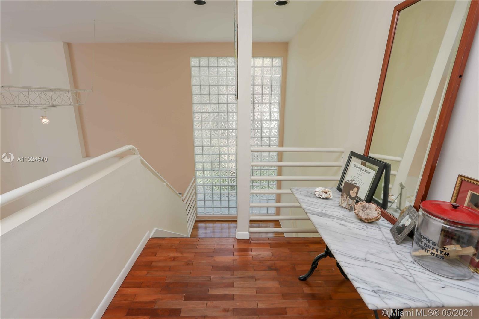 4175 Crawford Ave Miami, FL 33133