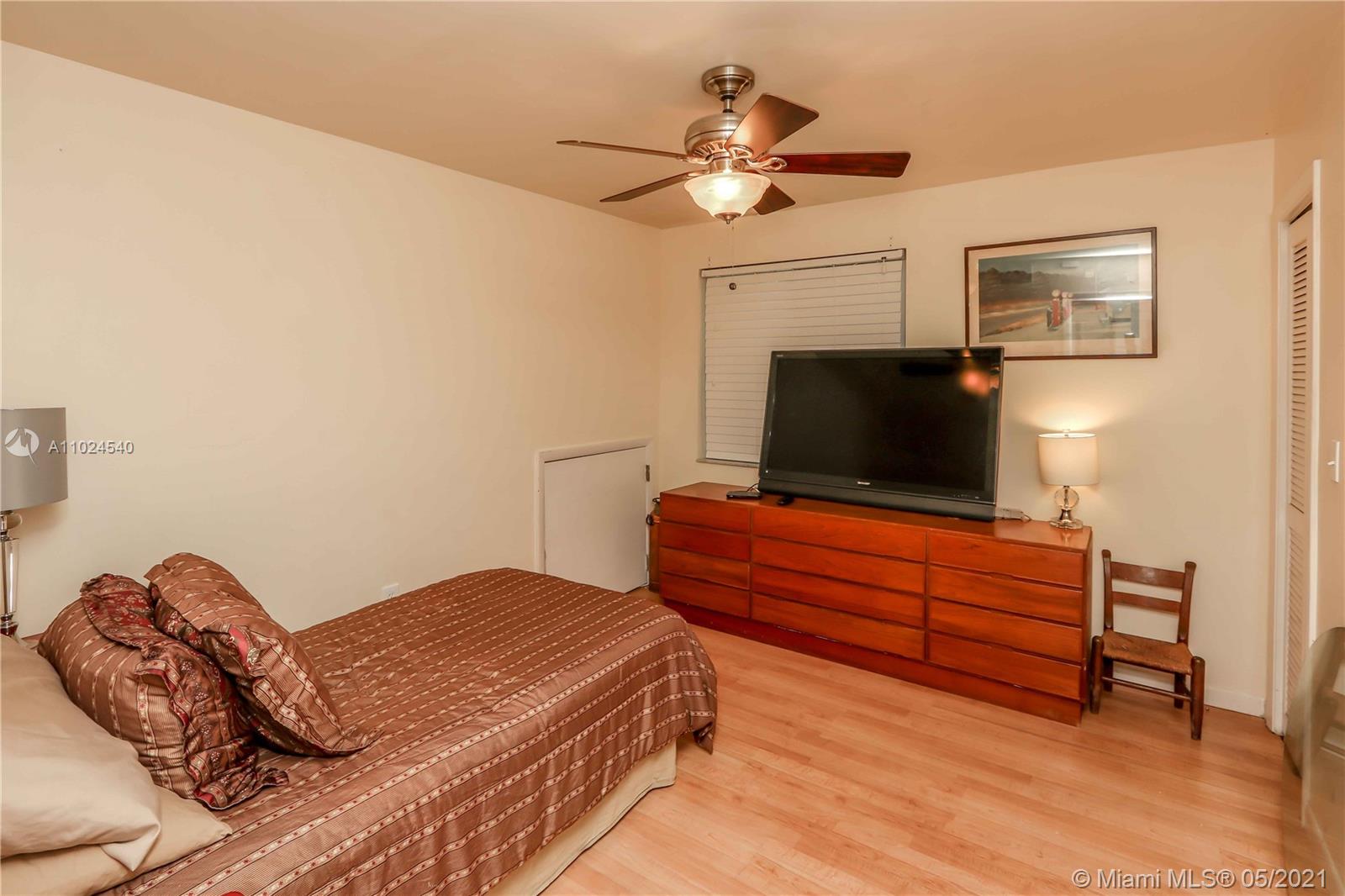 4175 Crawford Ave Miami, FL 33133