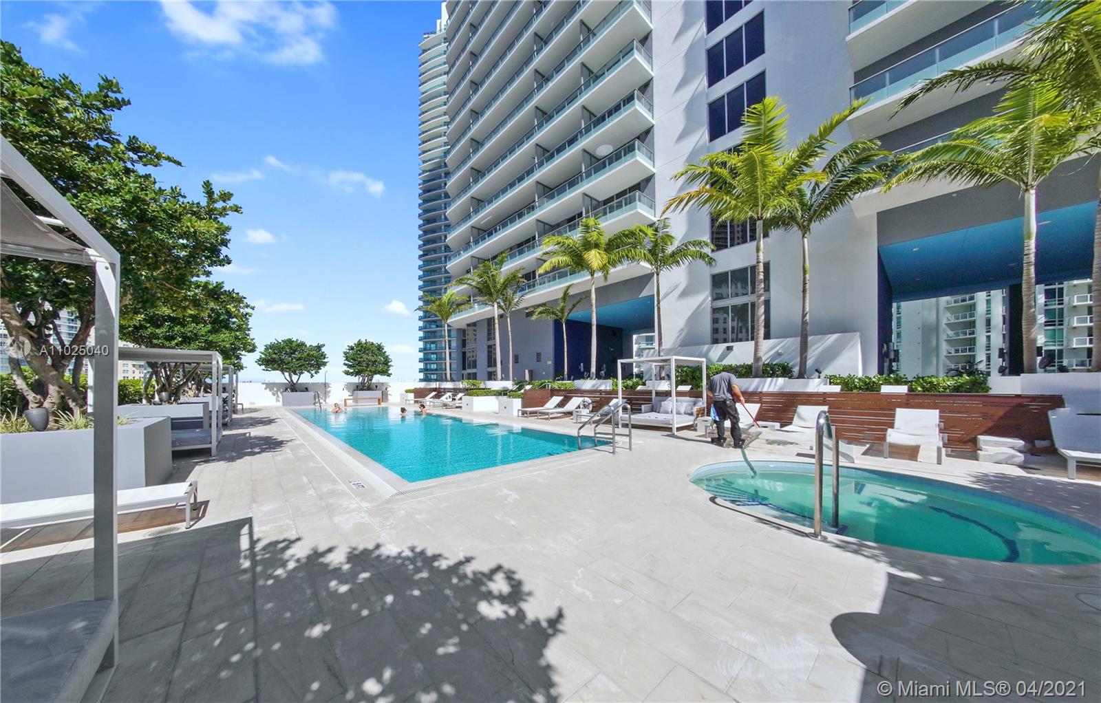 1300 Brickell Bay Dr #2303 Miami, FL 33131