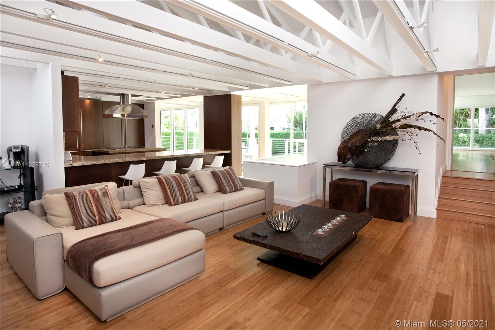 191 Los Pinos Ct Coral Gables, FL 33143