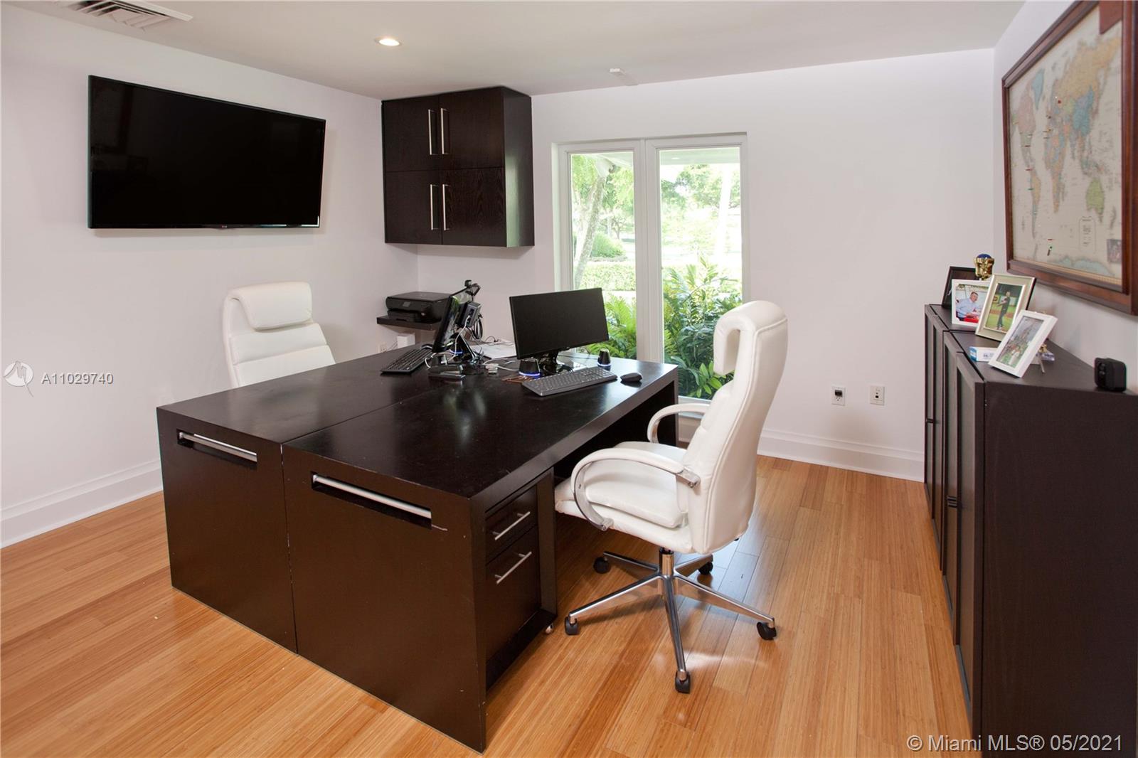 191 Los Pinos Ct Coral Gables, FL 33143