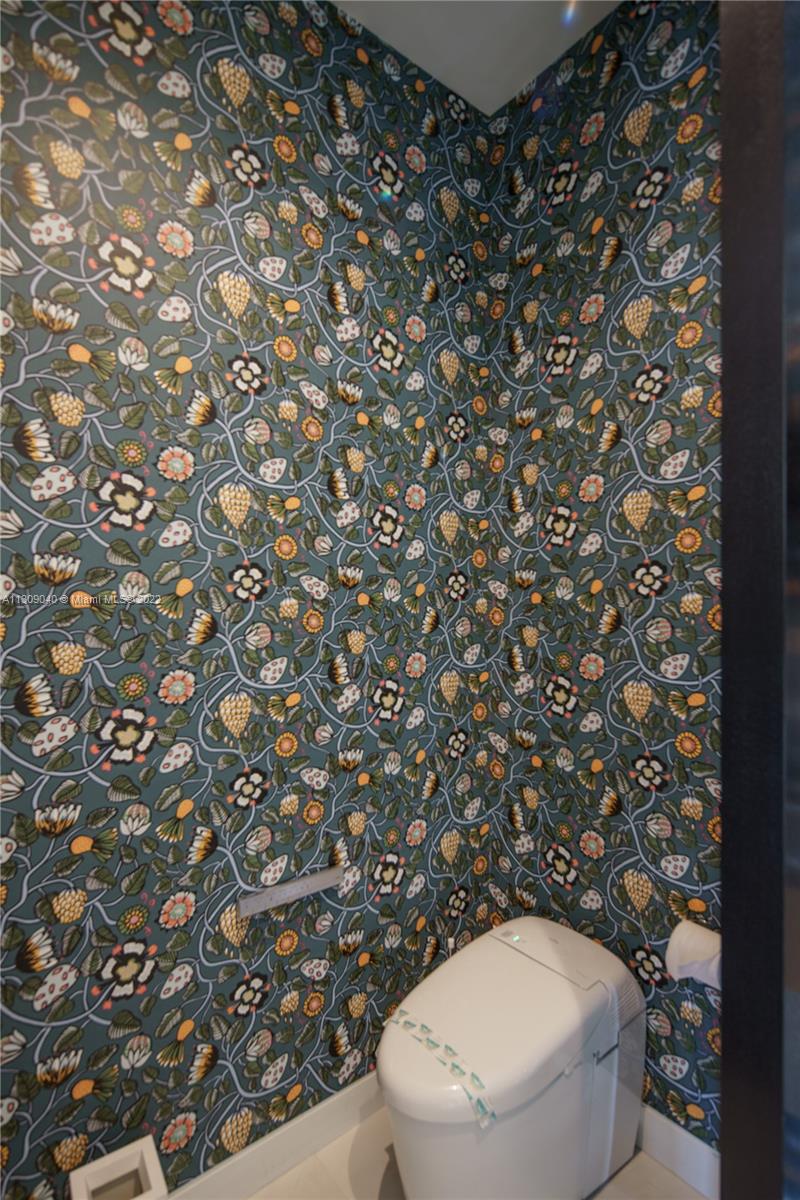 128 Fiesta Way Fort Lauderdale, FL 33301