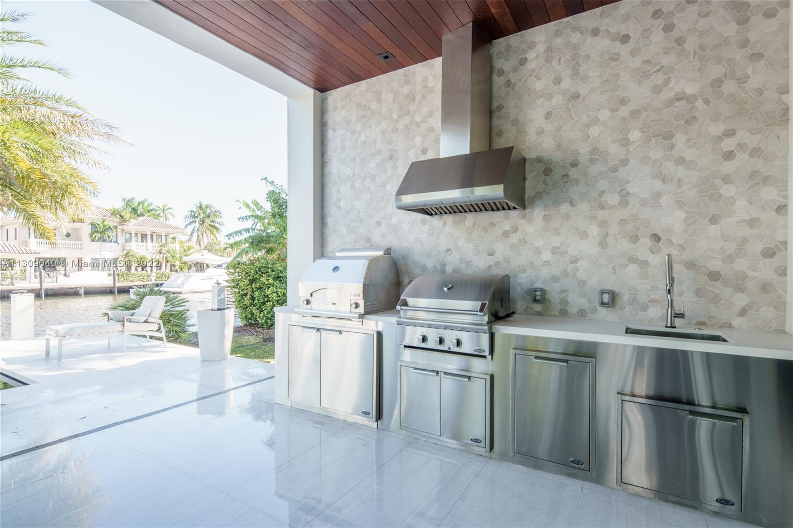 128 Fiesta Way Fort Lauderdale, FL 33301