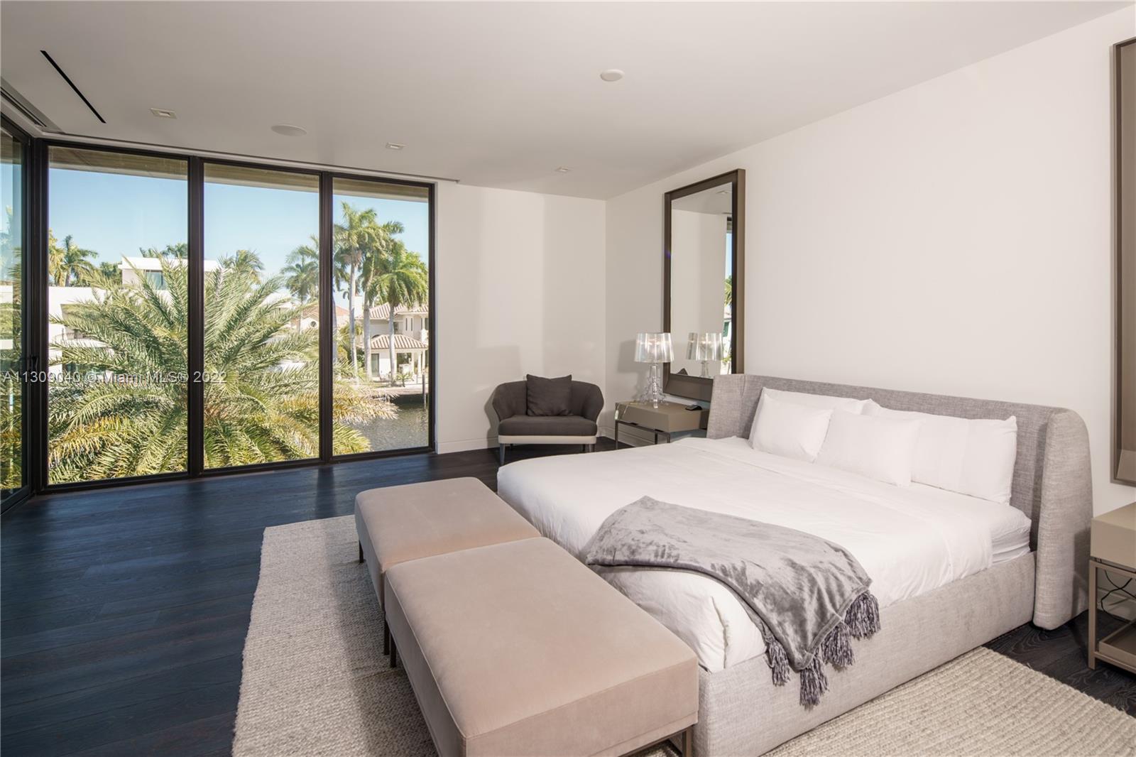 128 Fiesta Way Fort Lauderdale, FL 33301