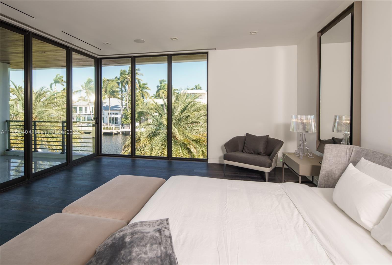 128 Fiesta Way Fort Lauderdale, FL 33301