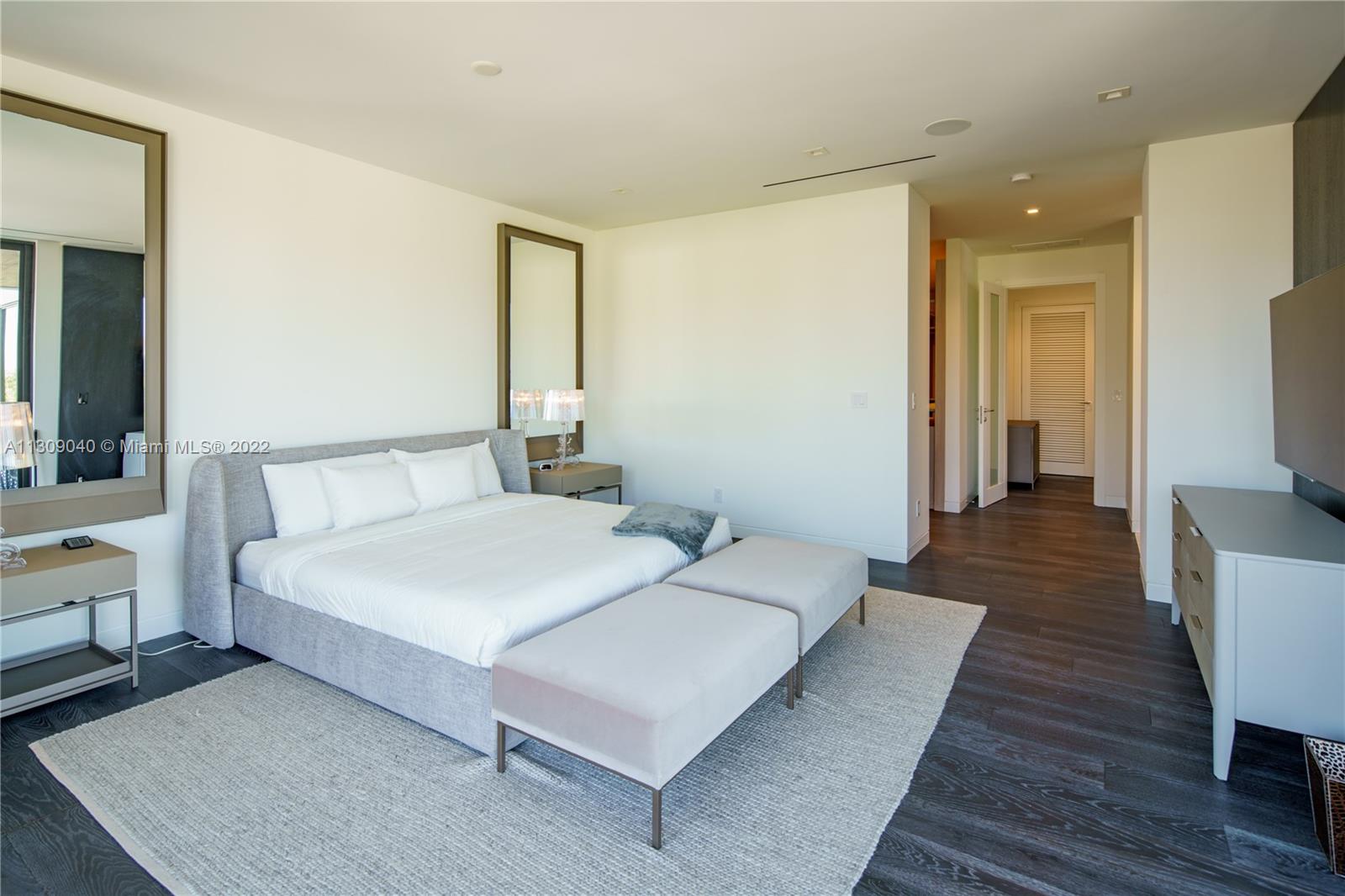 128 Fiesta Way Fort Lauderdale, FL 33301