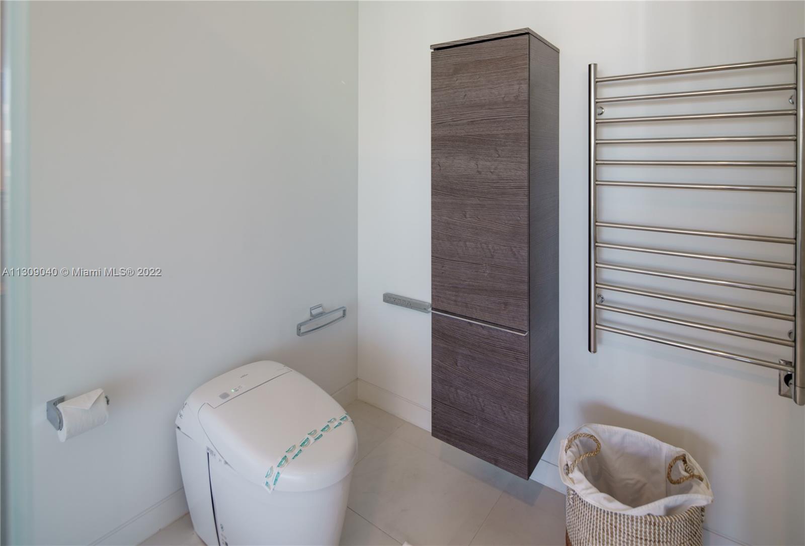 128 Fiesta Way Fort Lauderdale, FL 33301