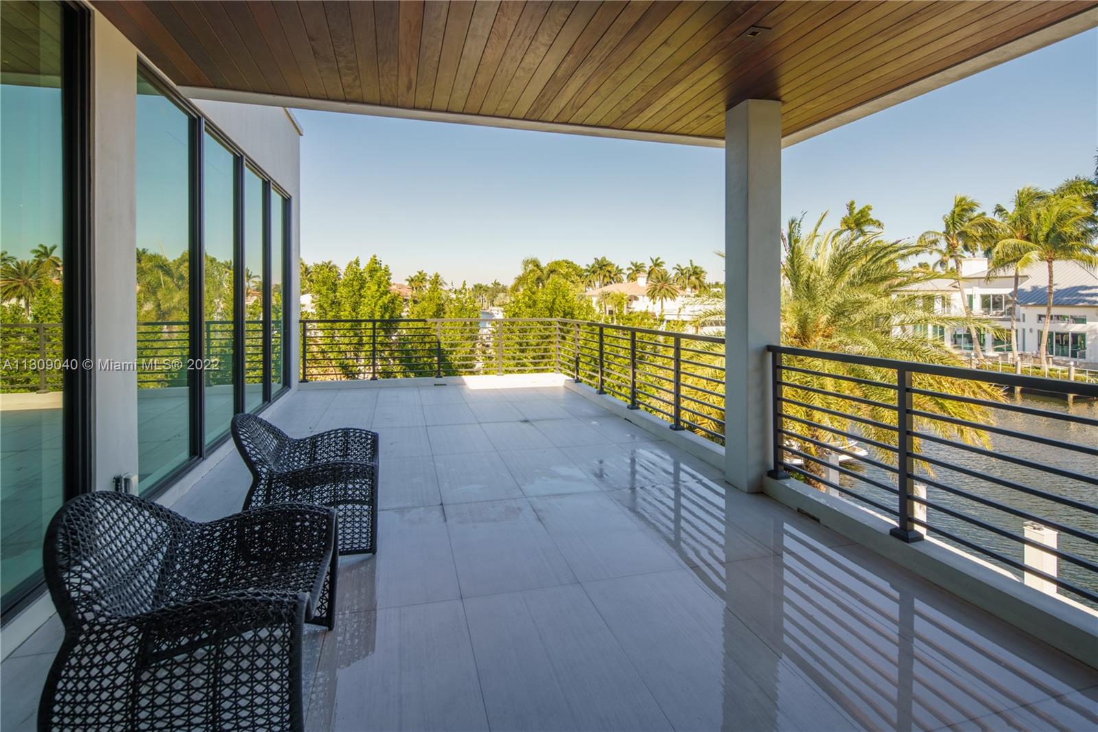 128 Fiesta Way Fort Lauderdale, FL 33301