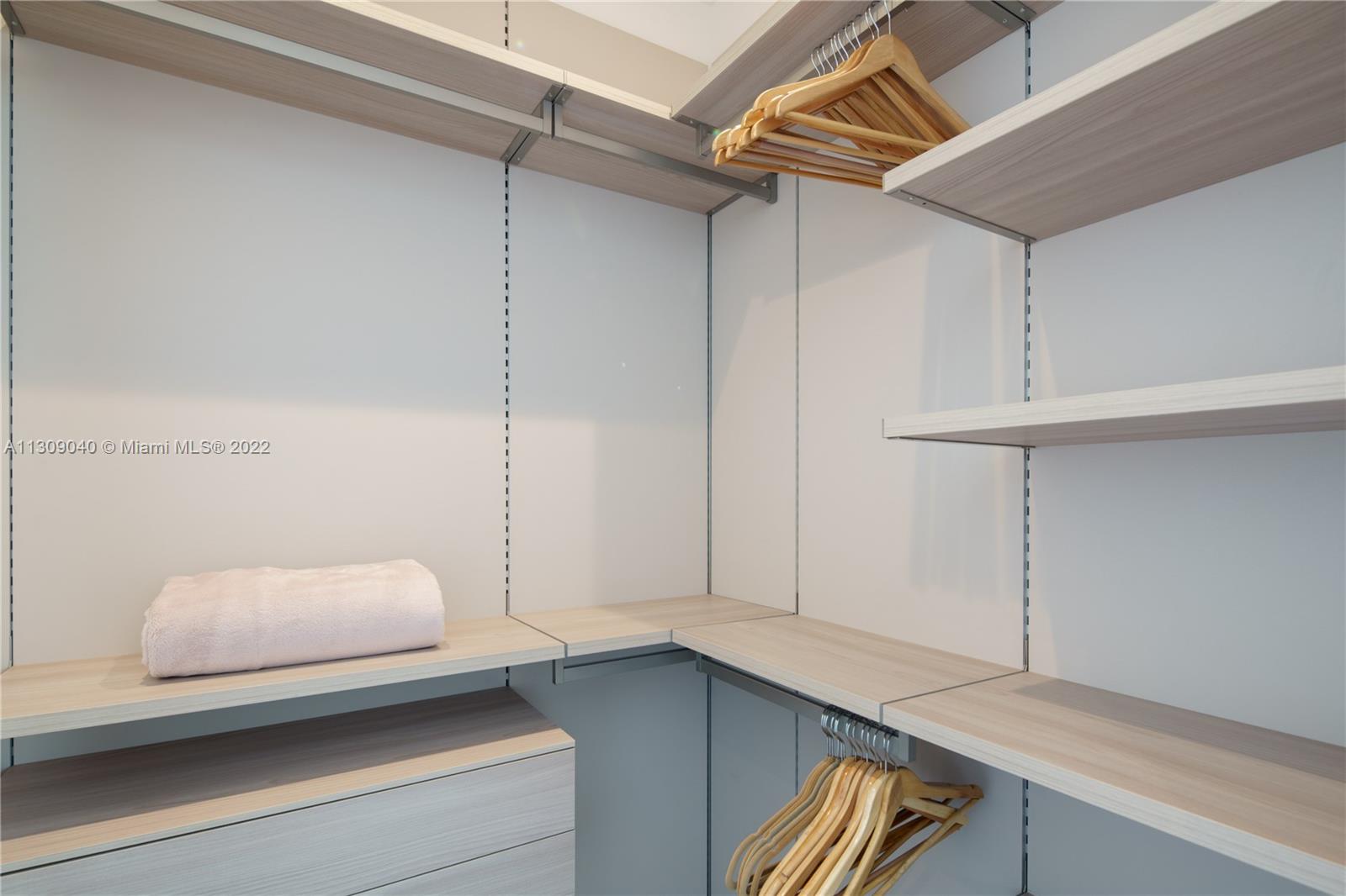 128 Fiesta Way Fort Lauderdale, FL 33301