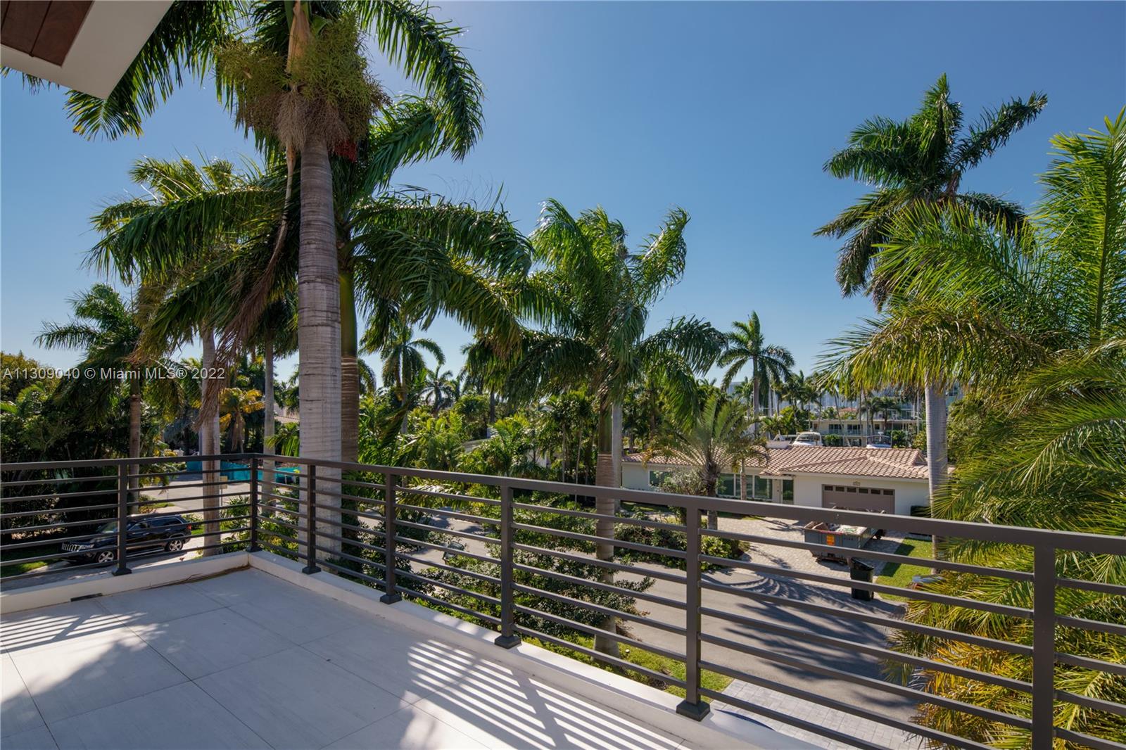 128 Fiesta Way Fort Lauderdale, FL 33301