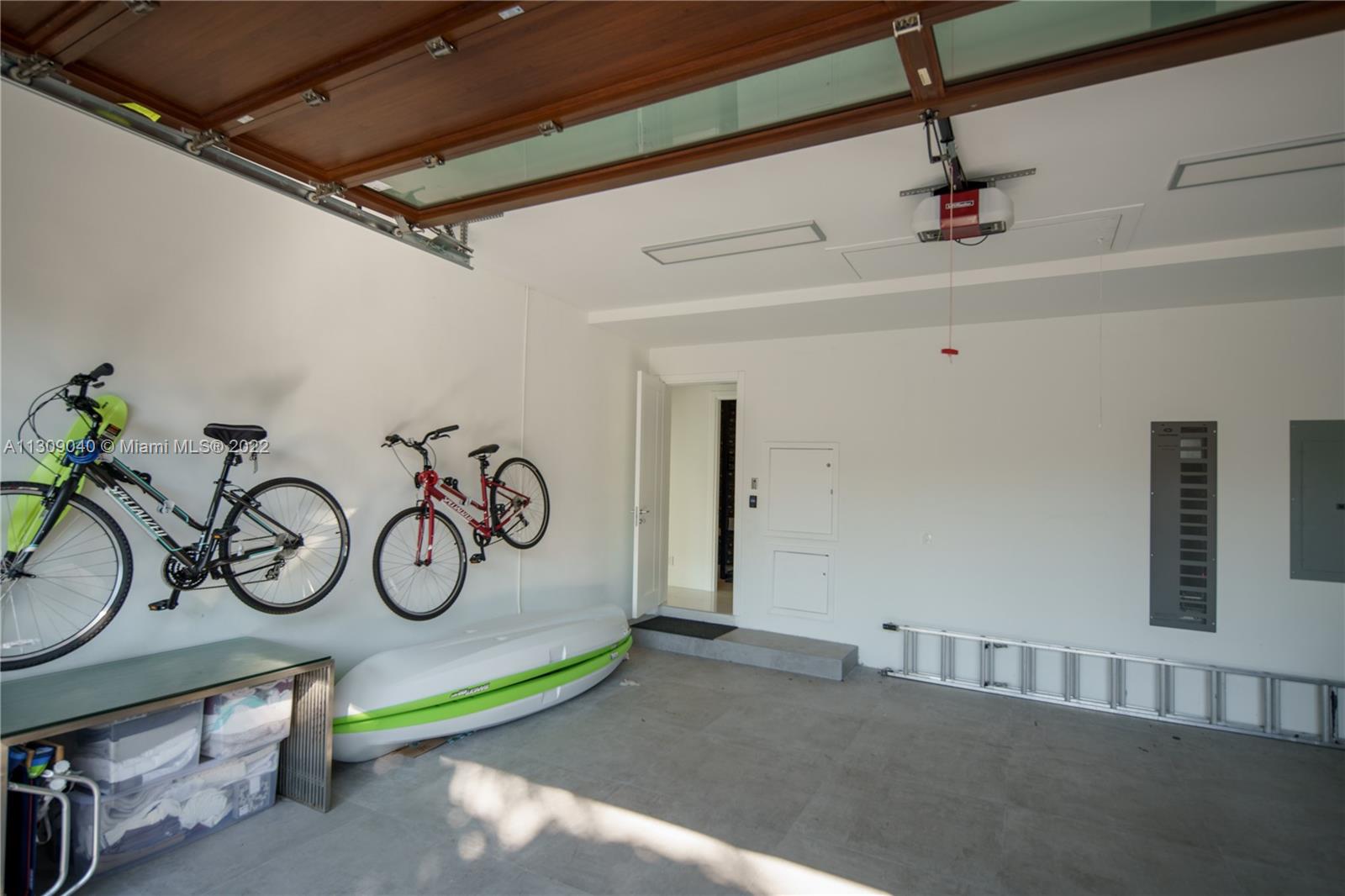 128 Fiesta Way Fort Lauderdale, FL 33301