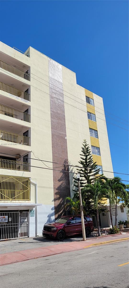 image DOMINO ONE CONDO0