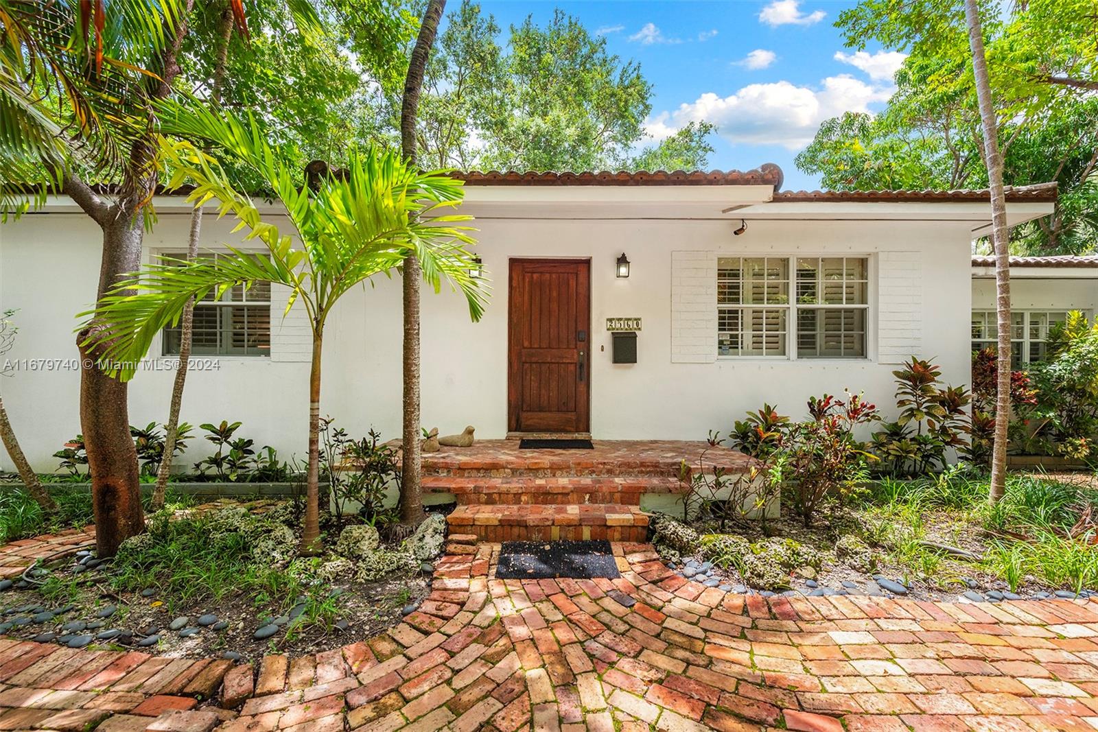 2560 Inagua Ave Miami, FL 33133 2560 Inagua Ave Miami, FL 33133