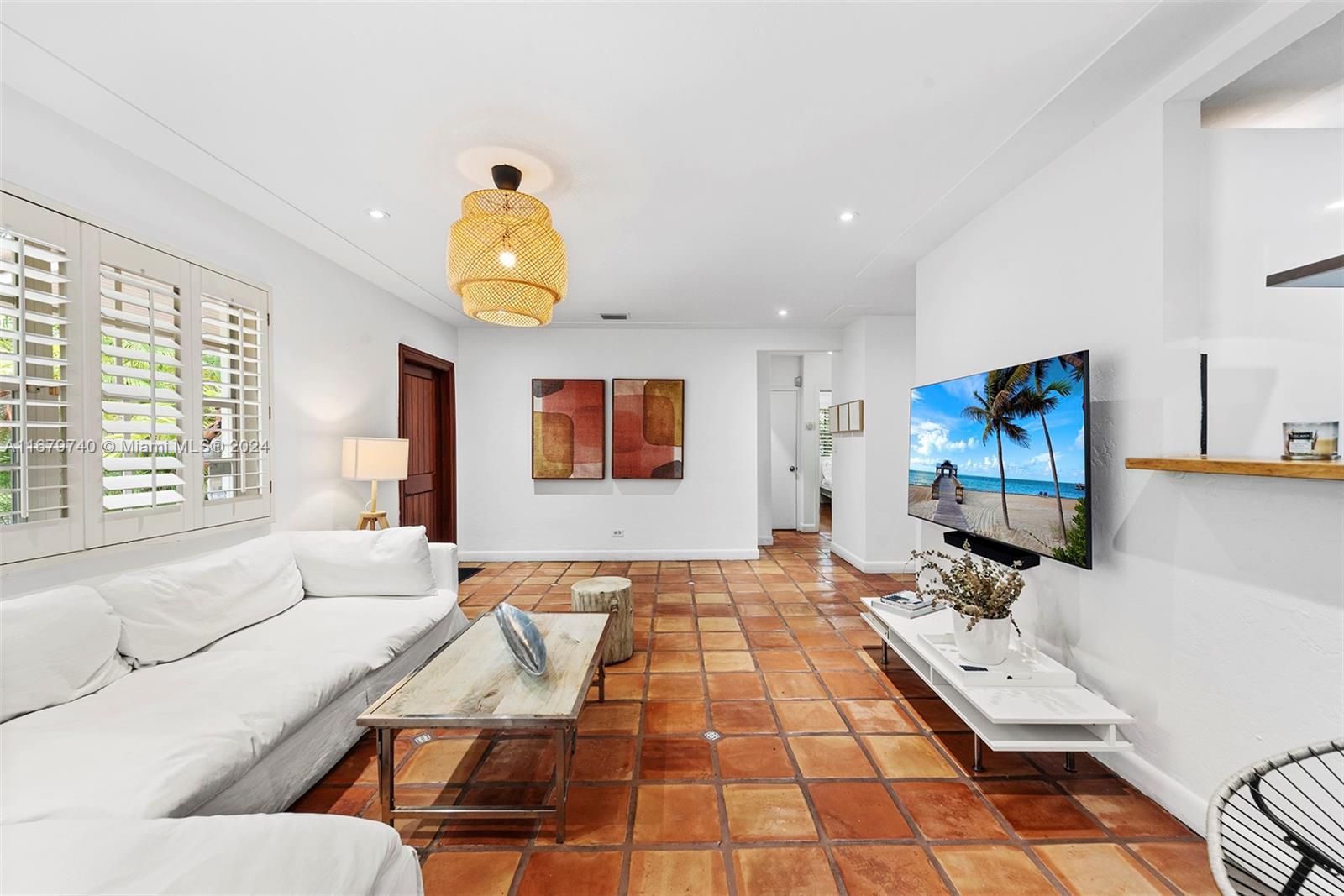 2560 Inagua Ave Miami, FL 33133 2560 Inagua Ave Miami, FL 33133