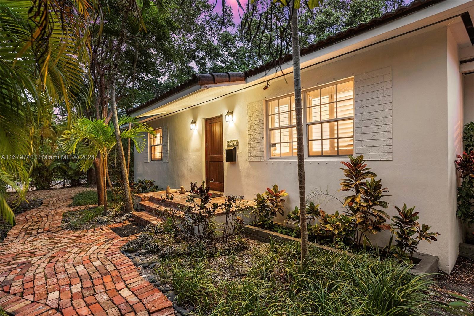 2560 Inagua Ave Miami, FL 33133 2560 Inagua Ave Miami, FL 33133