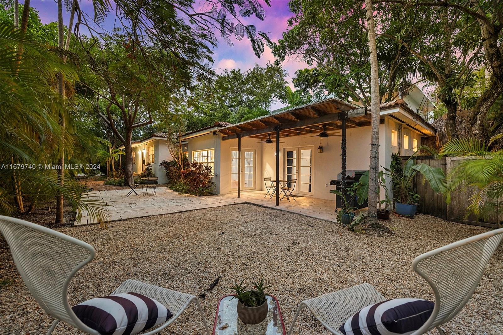 2560 Inagua Ave Miami, FL 33133 2560 Inagua Ave Miami, FL 33133