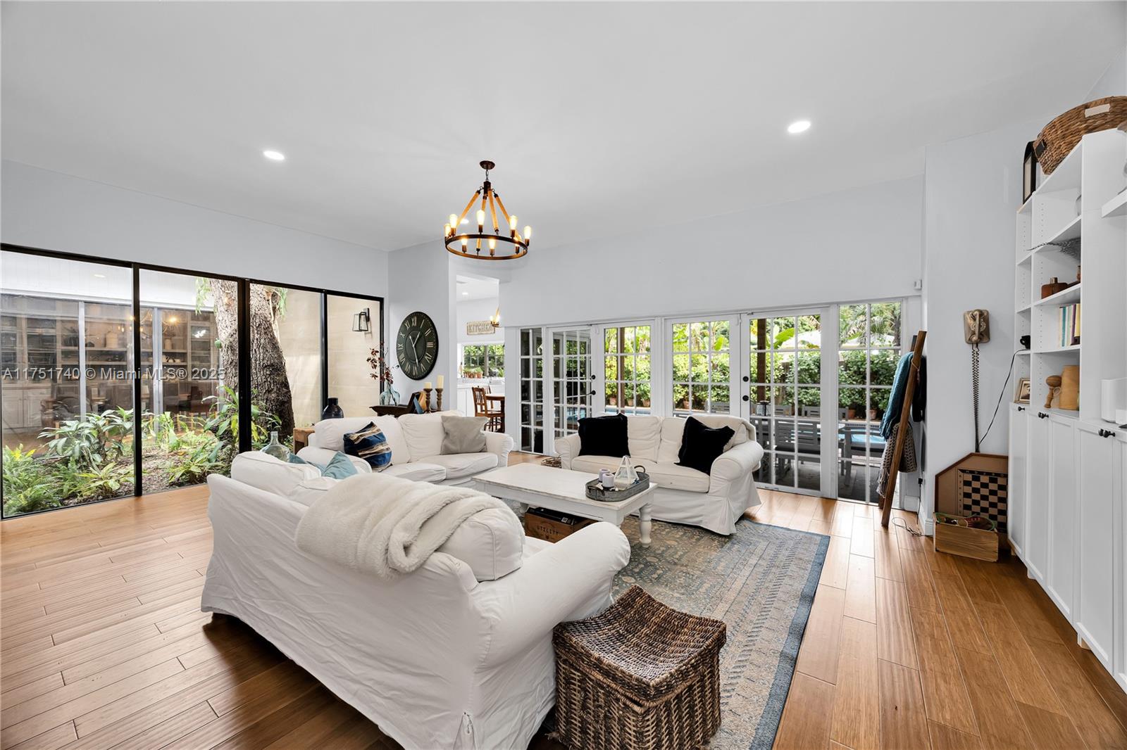 14345 SW 72nd Ct Palmetto Bay, FL 33158