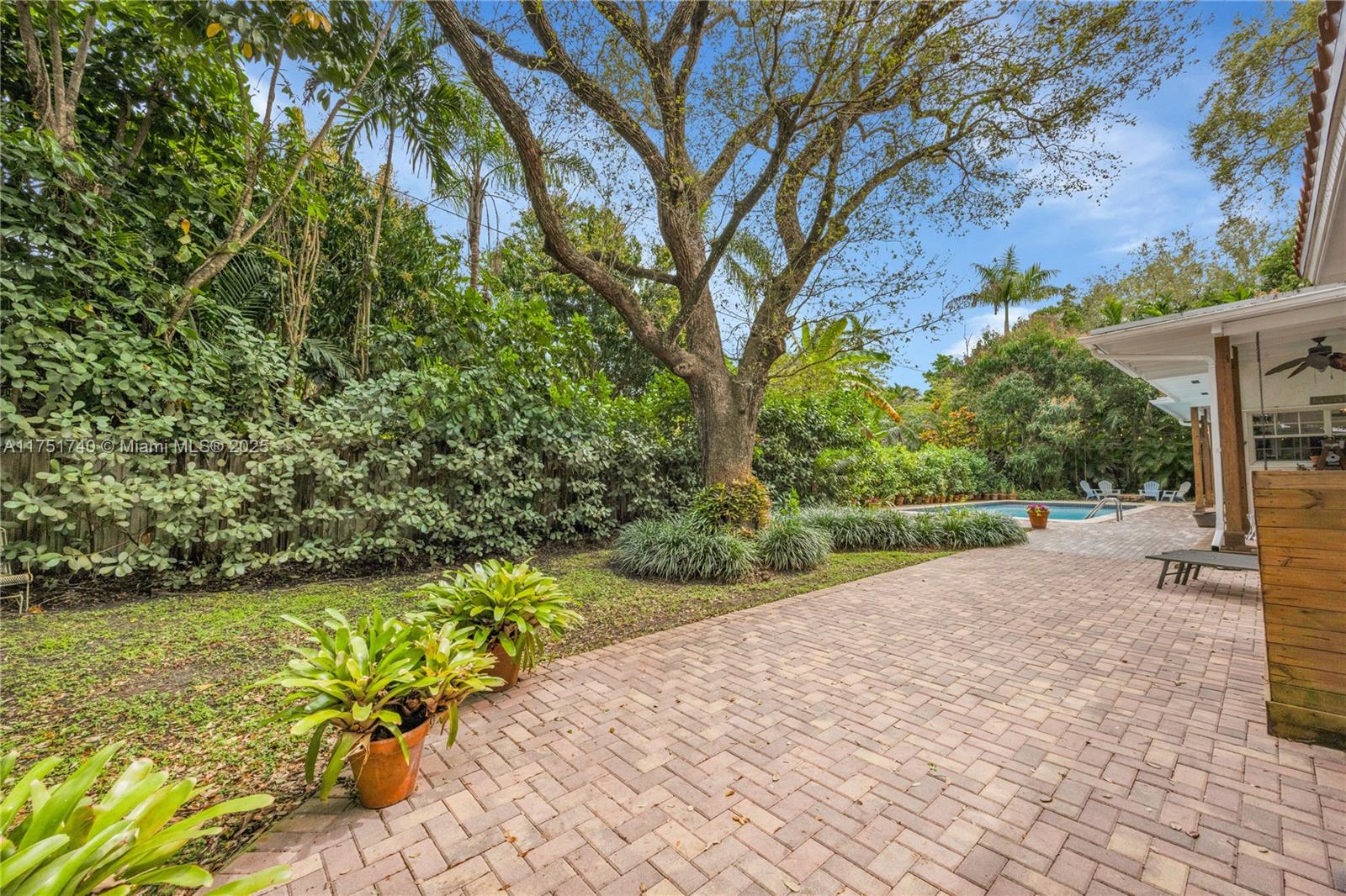 14345 SW 72nd Ct Palmetto Bay, FL 33158