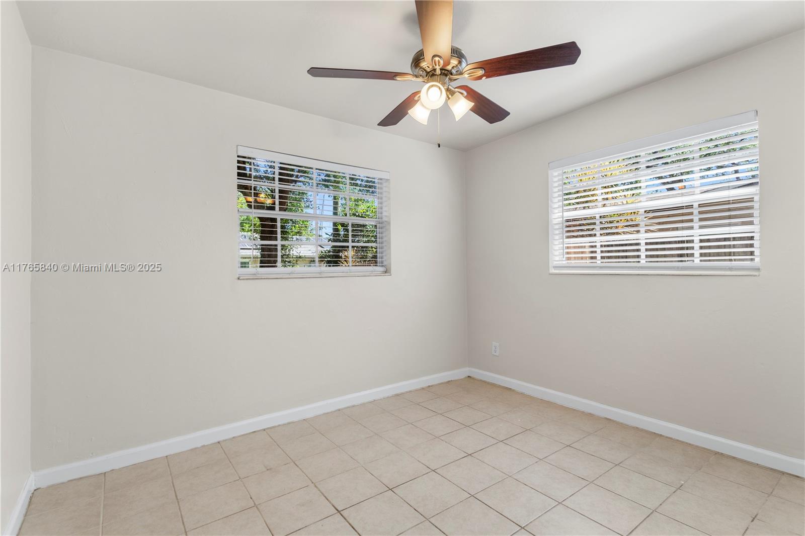 4630 SW 25th Ter,Dania Beach, FL 33312