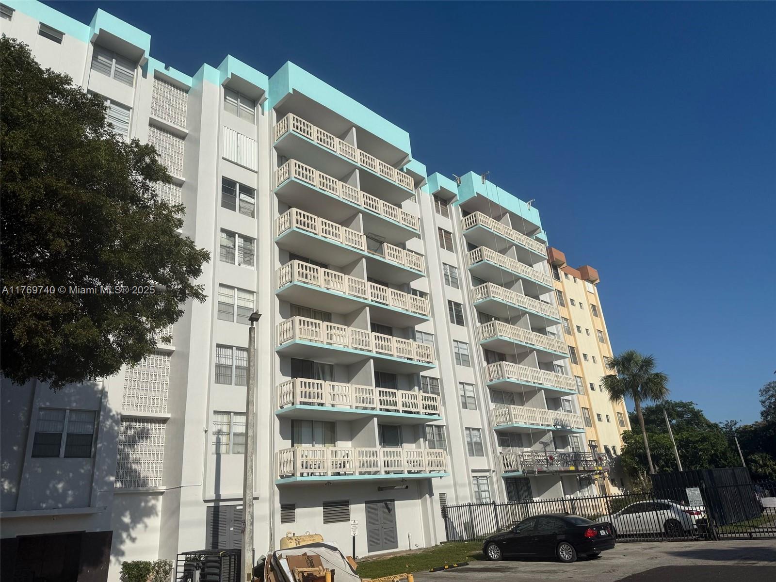 15600 NW 7th Ave #311