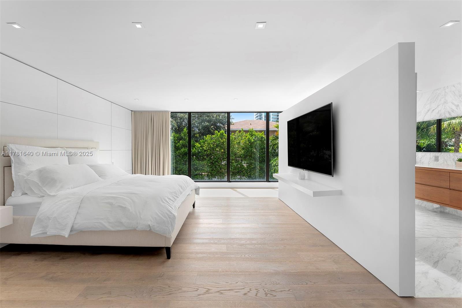 2031 S Miami Ave Miami, FL 33129