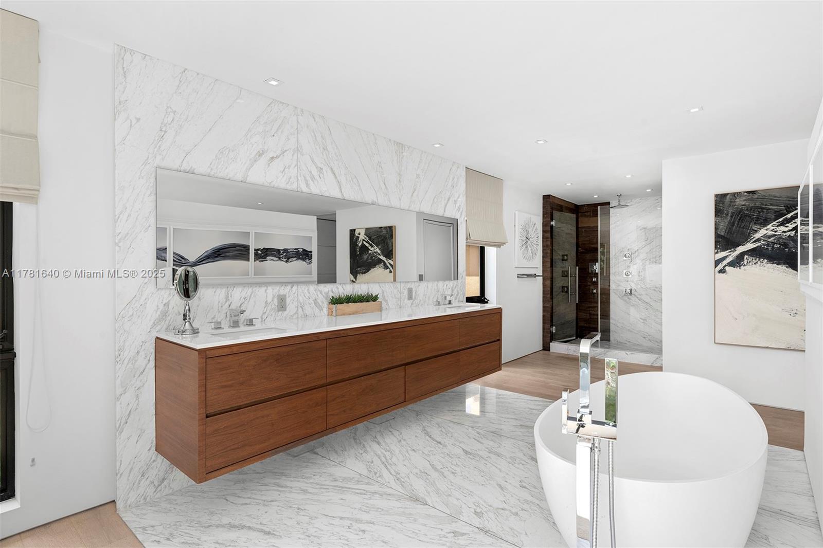 2031 S Miami Ave Miami, FL 33129