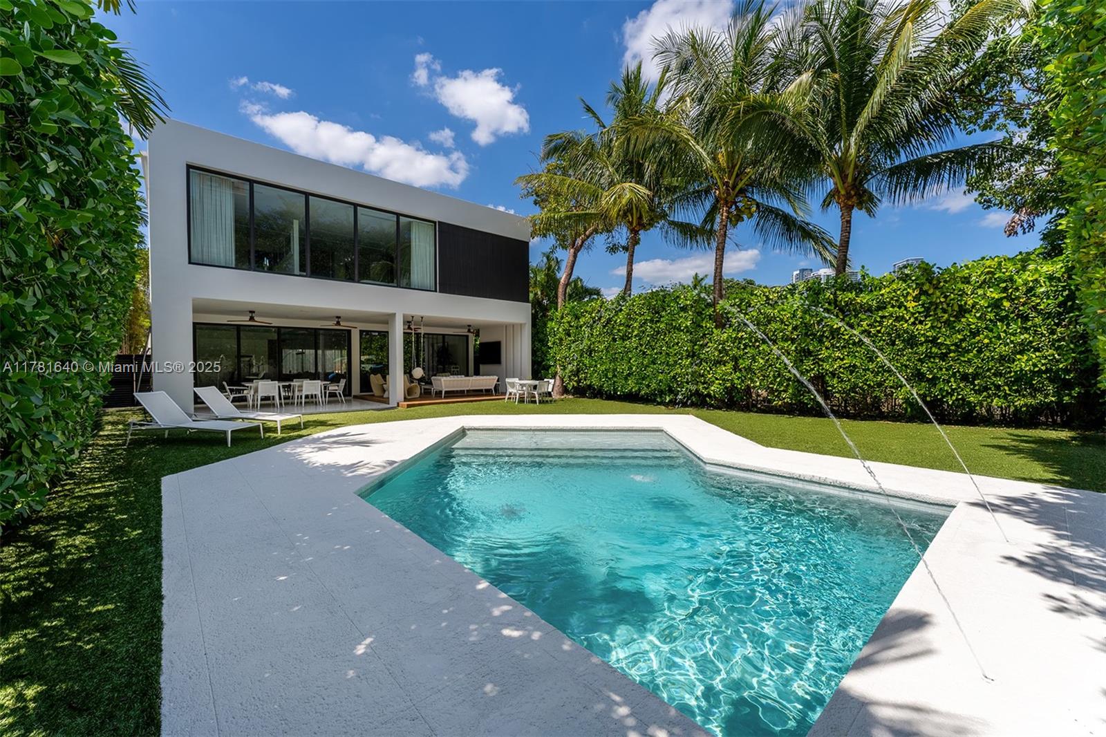 2031 S Miami Ave Miami, FL 33129