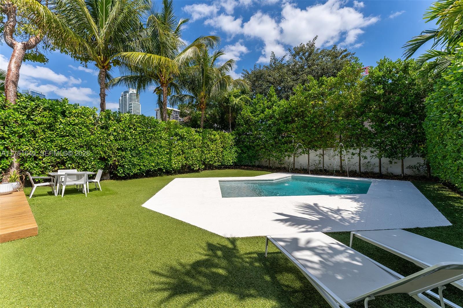 2031 S Miami Ave Miami, FL 33129