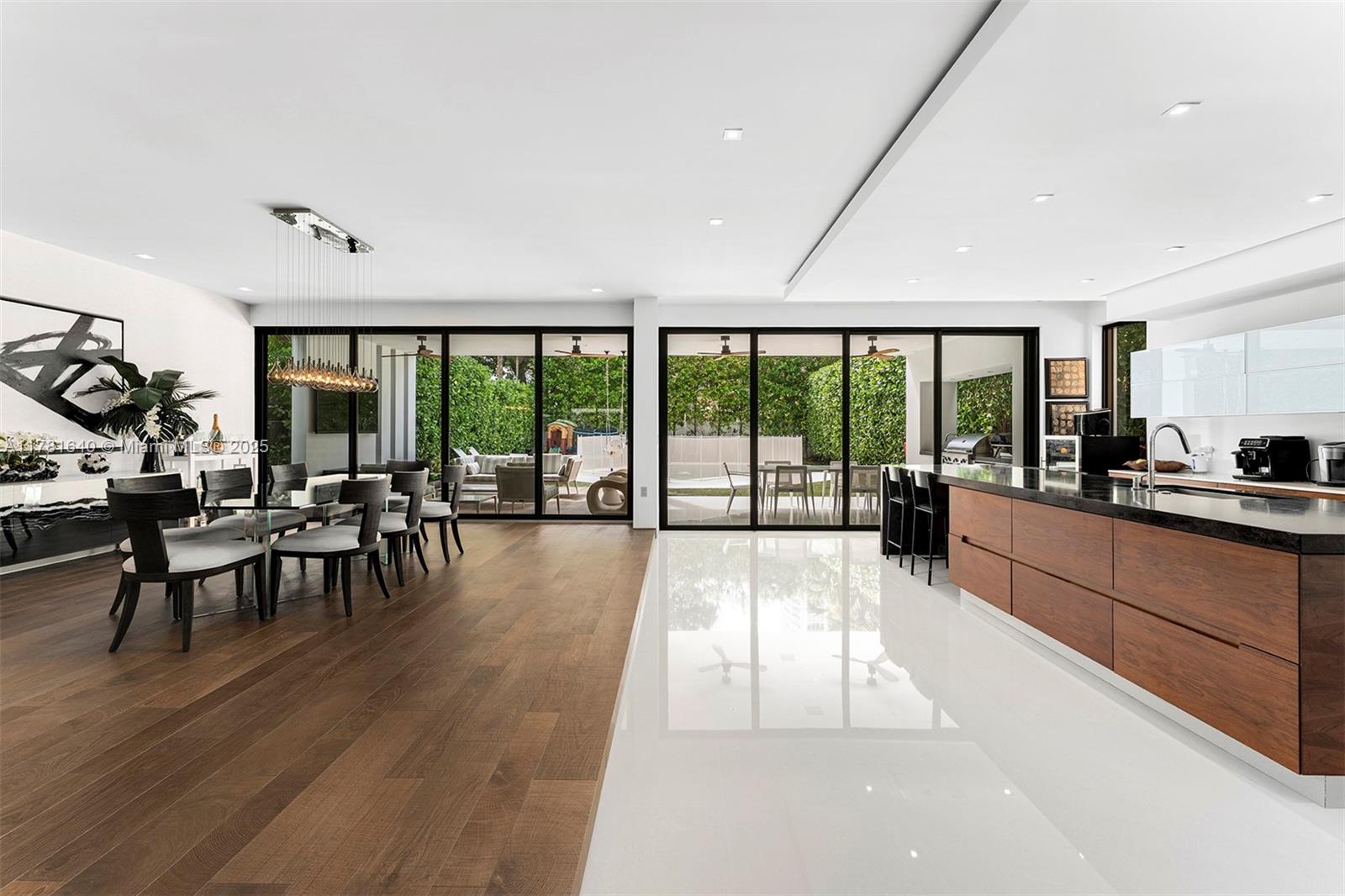 2031 S Miami Ave Miami, FL 33129