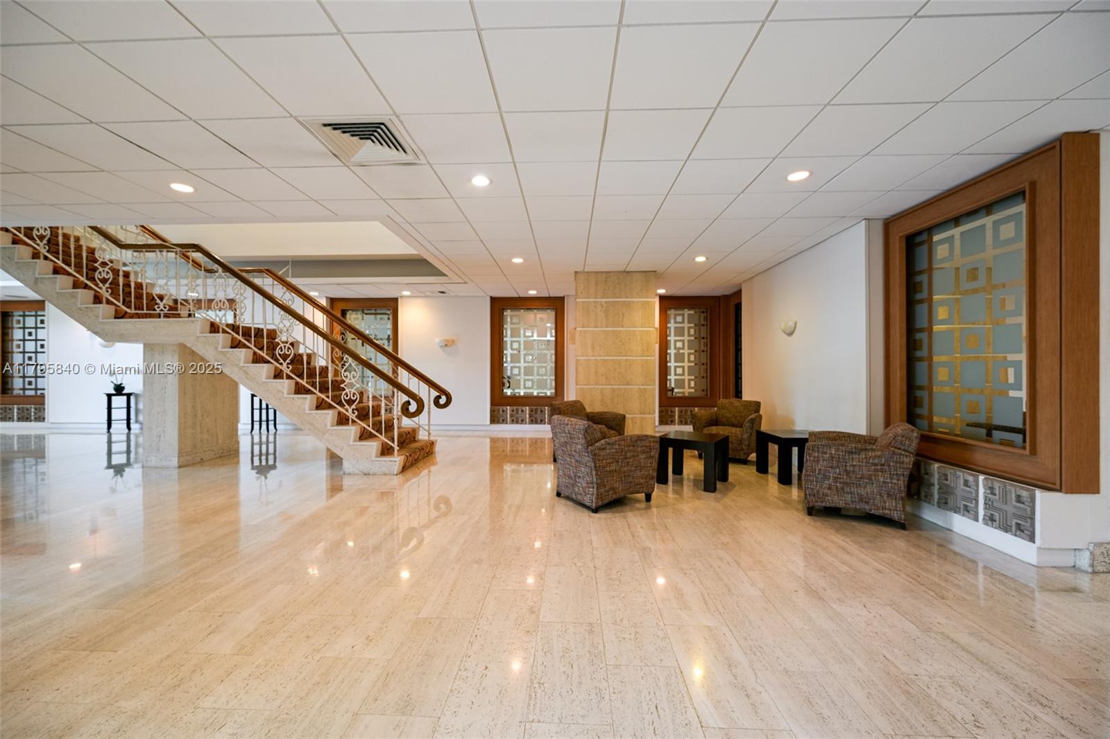 2899 Collins Ave #1738,Miami Beach, FL 33140