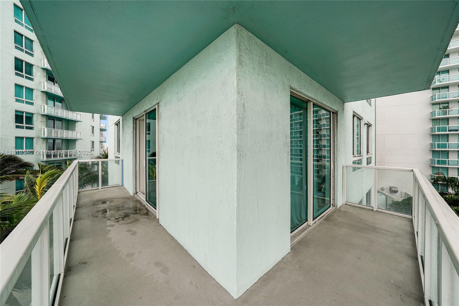 image Quantum On The Bay Condo18