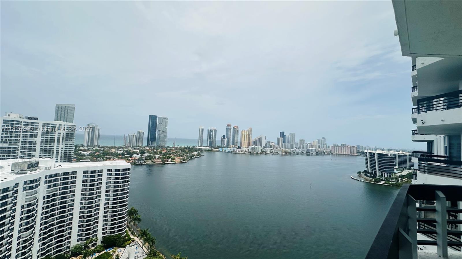 3530 Mystic Pointe Dr #2813