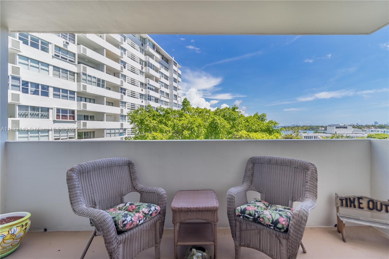image Island Terrace Condo19