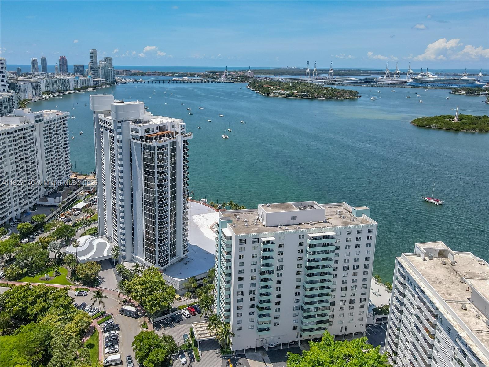 image Island Terrace Condo20