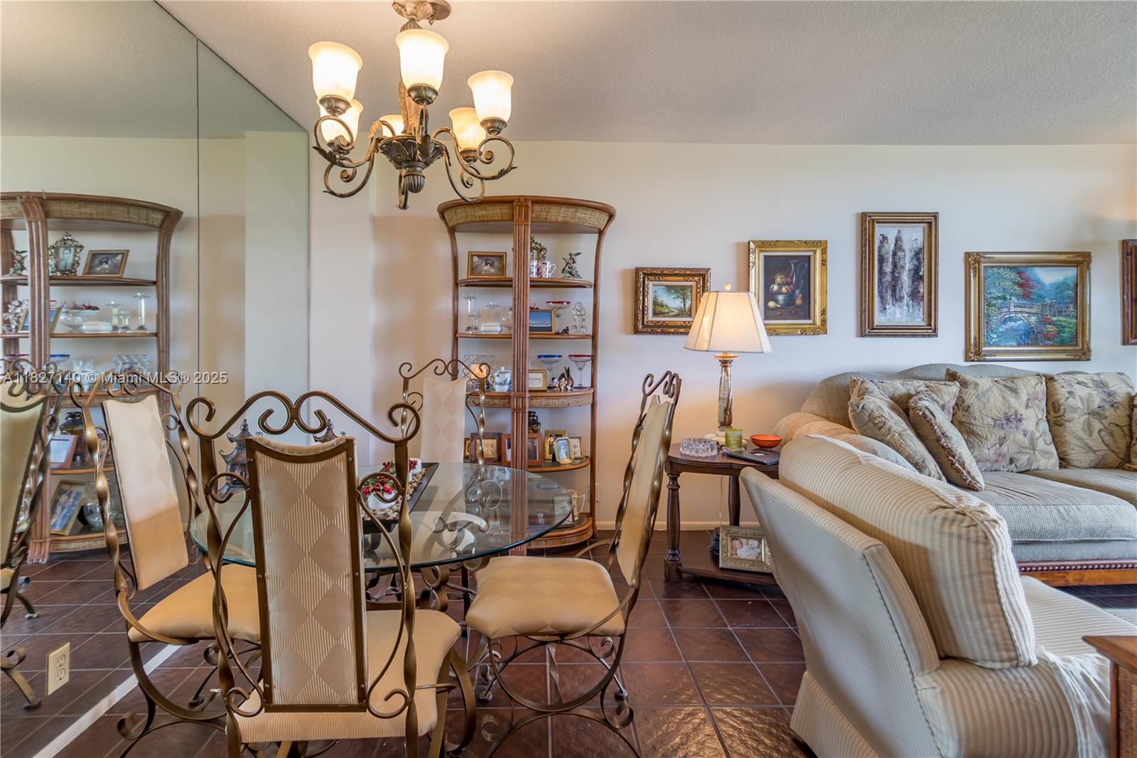 image Island Terrace Condo7