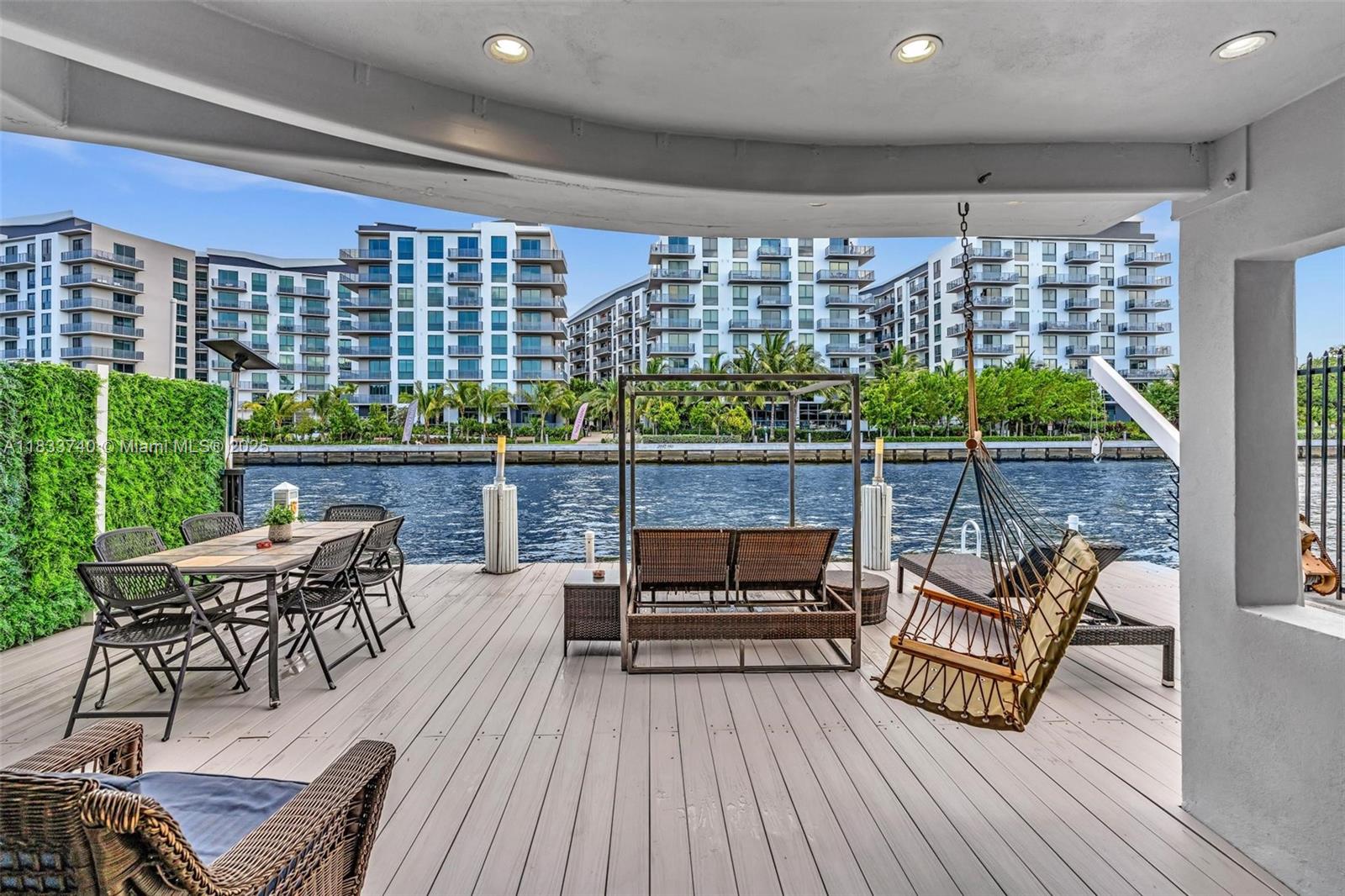 1044 NW N Riv Miami, FL 33136