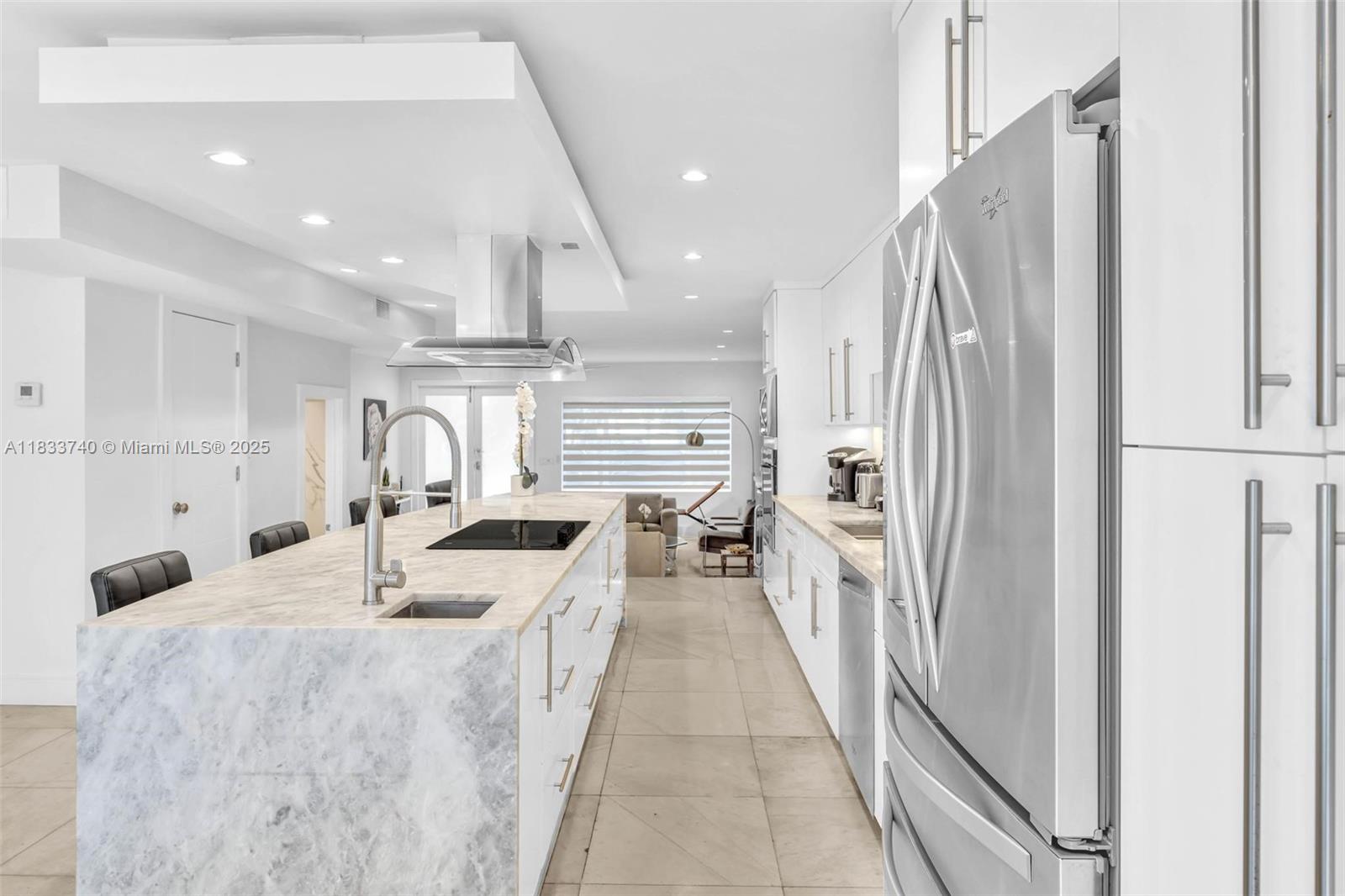 1044 NW N Riv Miami, FL 33136